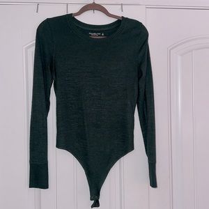 Hunter green long sleeved Abercrombie body suit